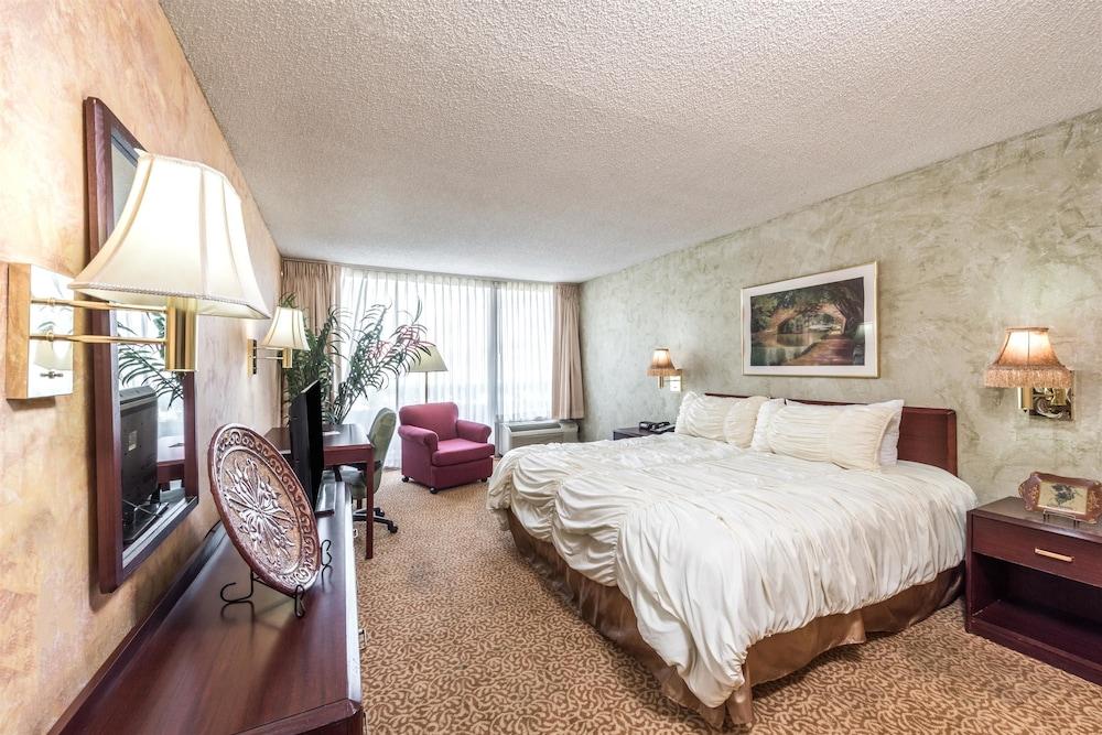 Staybridge Suites Dallas Market Ctr Love Field, An Ihg Hotel Extérieur photo