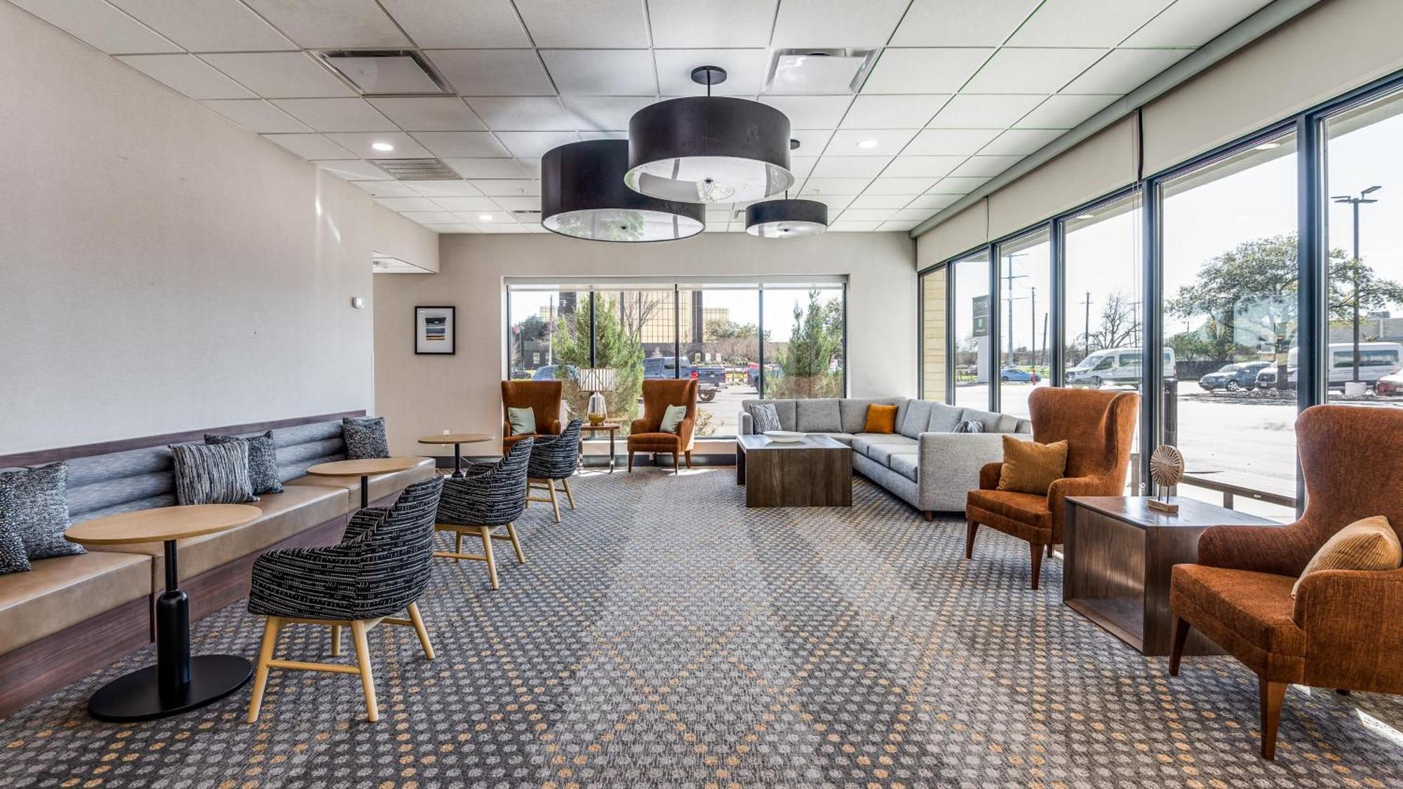Staybridge Suites Dallas Market Ctr Love Field, An Ihg Hotel Extérieur photo